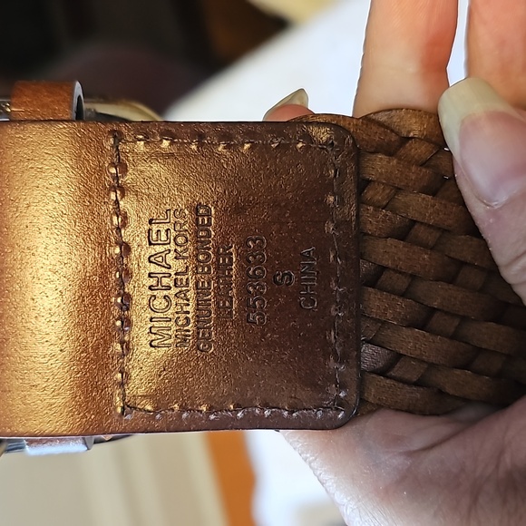 Michael Kors woven leather belt Size Small - Picture 5 of 5
